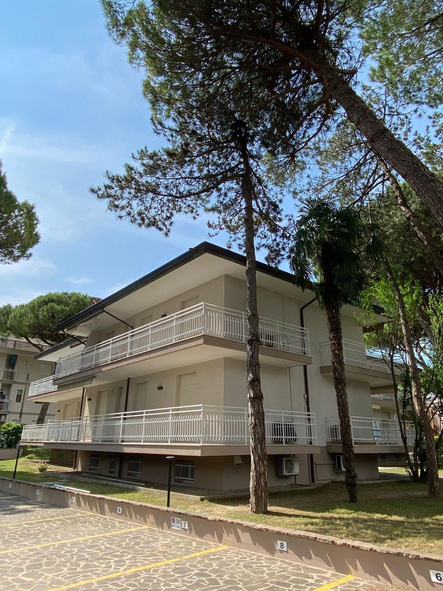 Appartamenti Fungo Lignano Sabbiadoro Ngoại thất bức ảnh